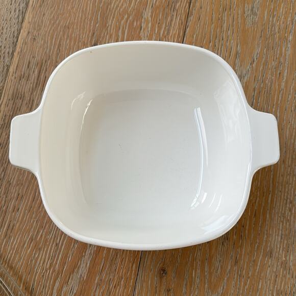 Vintage Corning Ware Blue Cornflower 1 1/2 qt Baking Dish with Pyrex Glass Lid - Picture 2 of 6